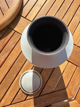 Lade das Bild in den Galerie-Viewer, Urne BLANCO