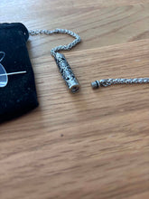Ladda upp bild till gallerivisning, Bracelet cineraire gravé