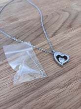 Ladda upp bild till gallerivisning, Collier Cinéraire Double Cœur Argent - photo 3