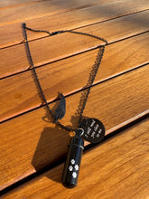 Lade das Bild in den Galerie-Viewer, collier funeraire animaux