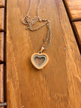 Ladda upp bild till gallerivisning, Collier Urne cœur gold - photo 2