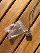 Lade das Bild in den Galerie-Viewer, collier-urne-sac