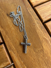 Ladda upp bild till gallerivisning, Pendentif Funéraire Croix - photo 4