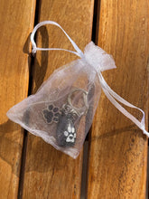 Ladda upp bild till gallerivisning, Porte-clés urne Patte de chien - photo 5