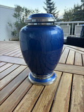 Lade das Bild in den Galerie-Viewer, urne pour humain bleue infini