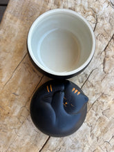Ladda upp bild till gallerivisning, Urne Chat céramique - photo 3