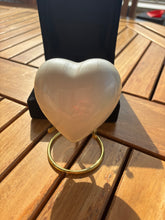 Lade das Bild in den Galerie-Viewer, urne funeraire coeur nacré