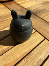 Ladda upp bild till gallerivisning, Urne Lapin céramique noire - photo 1