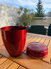 Ladda upp bild till gallerivisning, Urne Métal Œillet rouge - photo 4