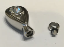 Lade das Bild in den Galerie-Viewer, Asche Anhänger Tropfen LARMRUBY