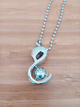 Lade das Bild in den Galerie-Viewer, Asche Anhänger Schwan