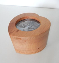 Lade das Bild in den Galerie-Viewer, Urne Foto PARAHI