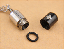 Lade das Bild in den Galerie-Viewer, Asche Anhänger Schwarz Kapsel