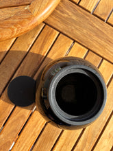 Lade das Bild in den Galerie-Viewer, Cat Sphere Cremation Urn
