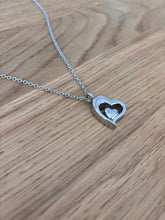 Ladda upp bild till gallerivisning, Collier Cinéraire Double Cœur Argent - photo 2
