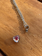 Ladda upp bild till gallerivisning, Collier Urne Cœur Brillant - photo 3
