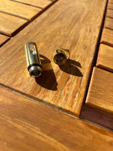 Lade das Bild in den Galerie-Viewer, pendentif funeraire dore ouvert pour cendres
