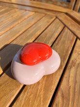 Lade das Bild in den Galerie-Viewer, urne coeur rouge
