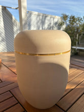 Ladda upp bild till gallerivisning, Urne Composite Beige - photo 2
