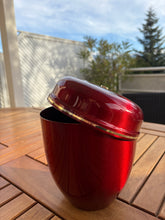 Load image into Gallery viewer, urne pour homme ou femme rouge
