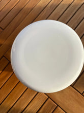 Ladda upp bild till gallerivisning, Urne Métal Œillet blanche - photo 5
