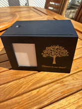 Lade das Bild in den Galerie-Viewer, urne photo saly
