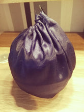 Lade das Bild in den Galerie-Viewer, Cat Sphere Cremation Urn
