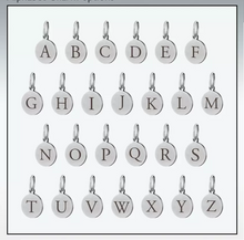 Lade das Bild in den Galerie-Viewer, Alphabet Schmuck 
